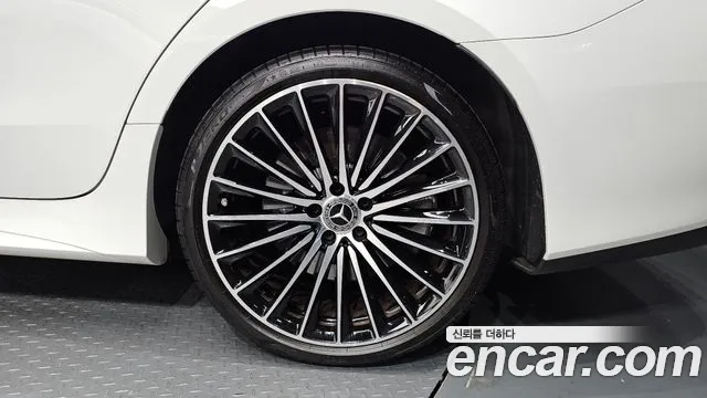 Mercedes-Benz CLS-Class — Фото автомобиля 20
