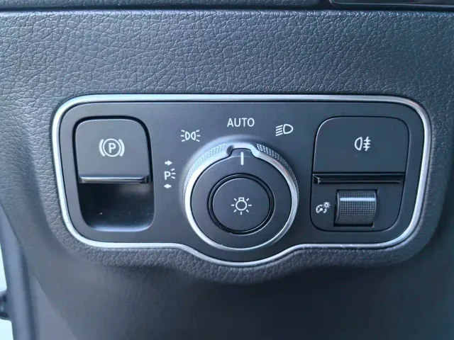 Mercedes-Benz GLA-Class — Фото автомобиля 27