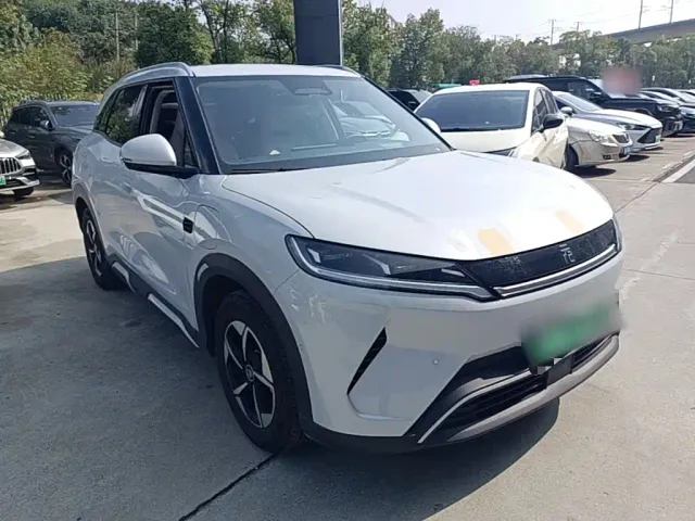 BYD Yuan UP — Фото автомобиля 3