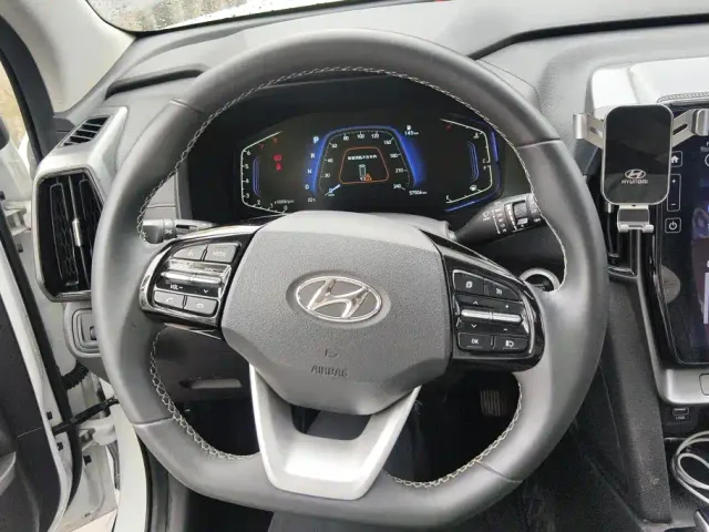 Hyundai ix35 — Фото автомобиля 10