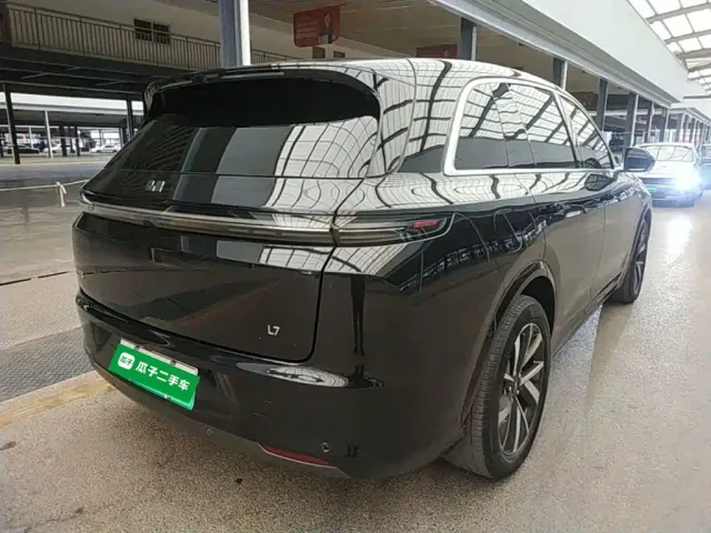 Li Auto L7 — Фото автомобиля 6