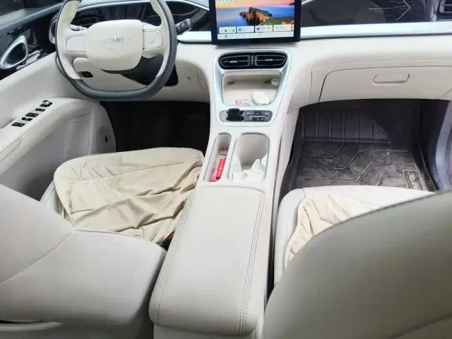 Geely Starry Wish — Фото автомобиля 11