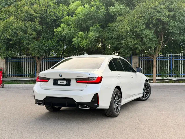 BMW 3 Series — Фото автомобиля 8