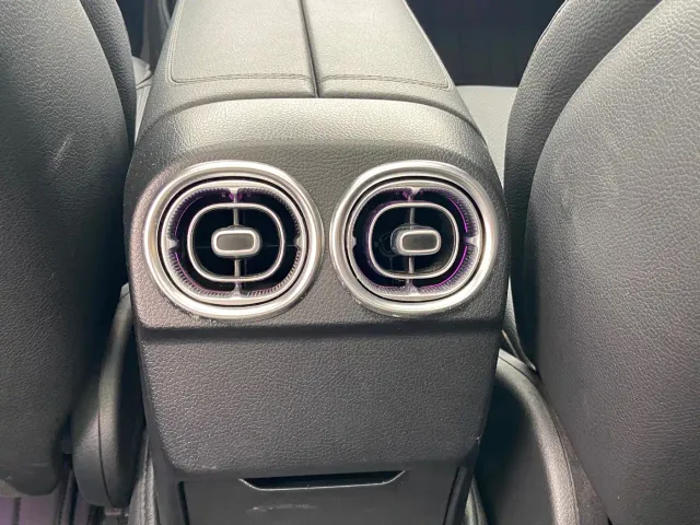 Mercedes-Benz C-Class — Фото автомобиля 15