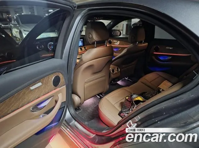 Mercedes-Benz E-Class W213 — Фото автомобиля 6