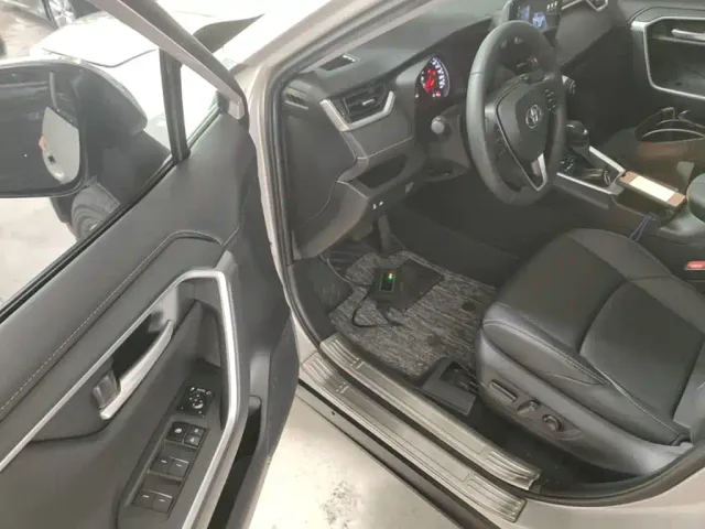 Toyota Wildlander — Фото автомобиля 15