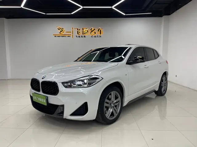 Фотография автомобиля — BMW X2