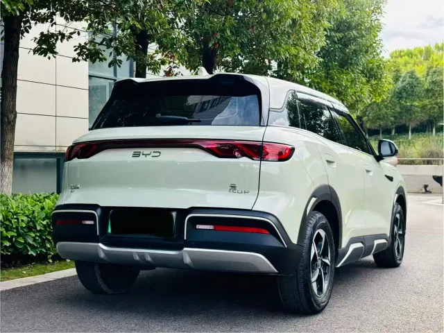BYD Yuan UP — Фото автомобиля 17