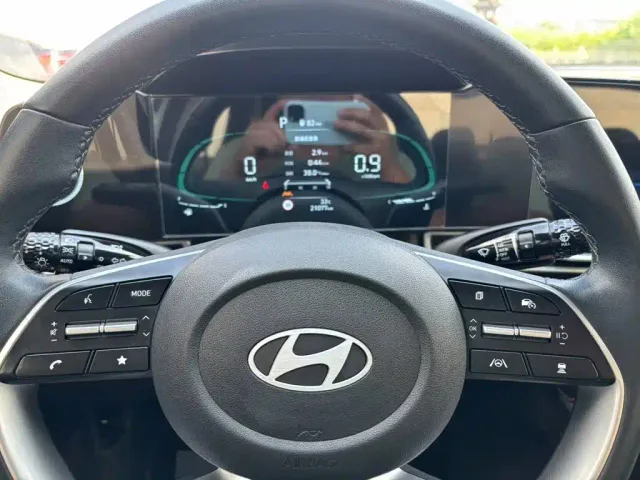 Hyundai Elantra — Фото автомобиля 8