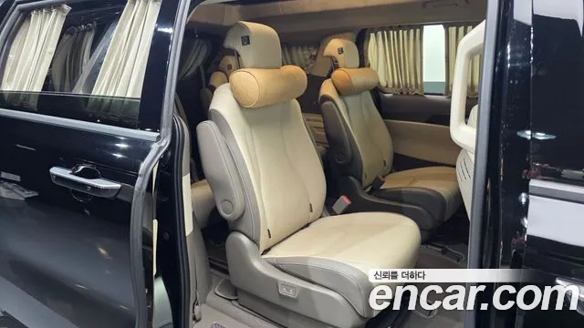 Kia Carnival 4th Gen — Фото автомобиля 18