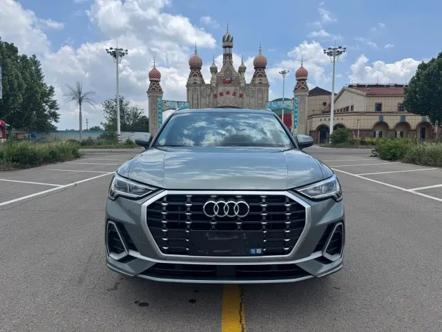 Audi Q3 — Фото автомобиля 3