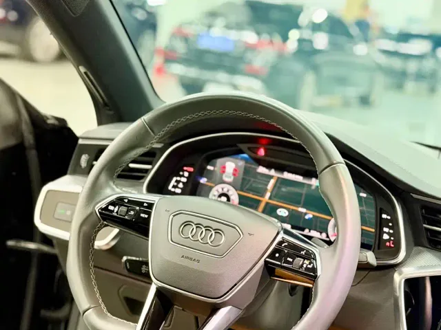 Audi A7L — Фото автомобиля 4