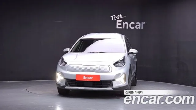 Kia Niro — Фото автомобиля 3