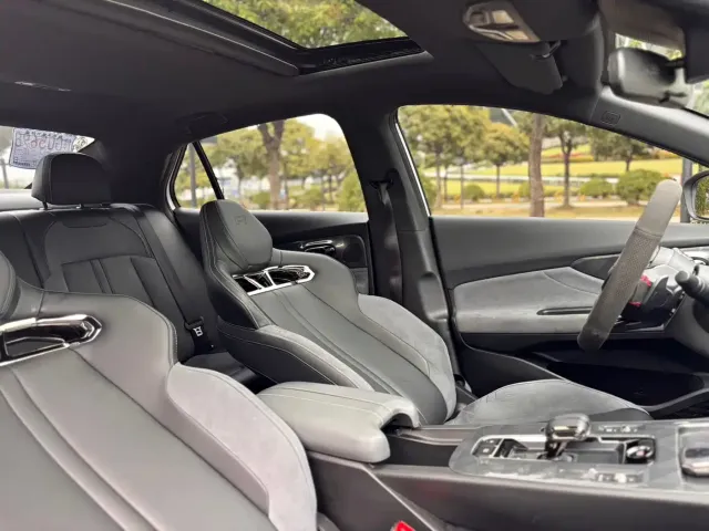 GAC Trumpchi Emkoo — Фото автомобиля 18