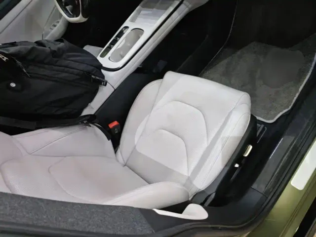 Xiaomi SU7 — Фото автомобиля 24