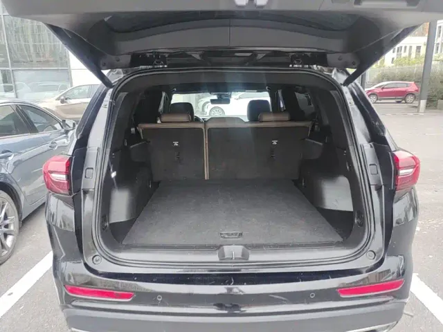 Buick Envision Plus — Фото автомобиля 18
