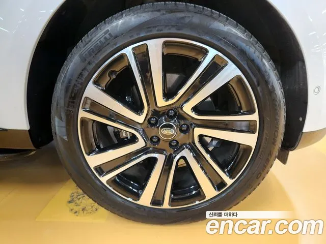 Фотография автомобиля — Land Rover Range Rover