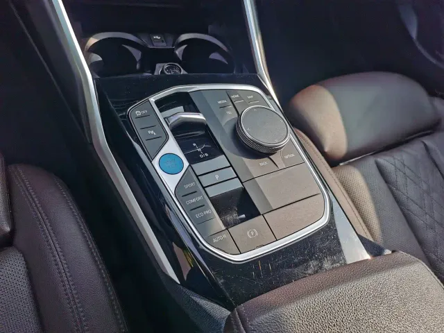 BMW BMW i3 2022 eDrive 35 L — Фото автомобиля 15