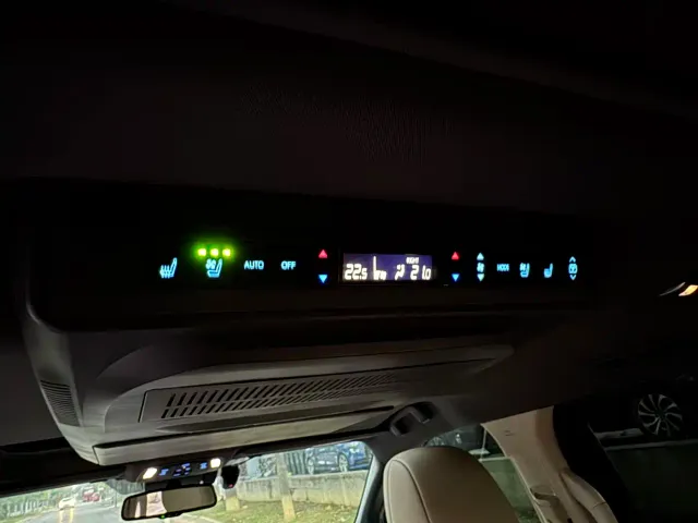 Toyota Sienna — Фото автомобиля 14