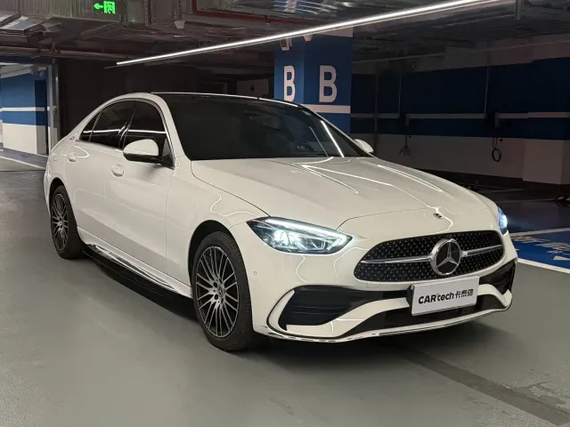 Mercedes-Benz C-Class — Фото автомобиля 3