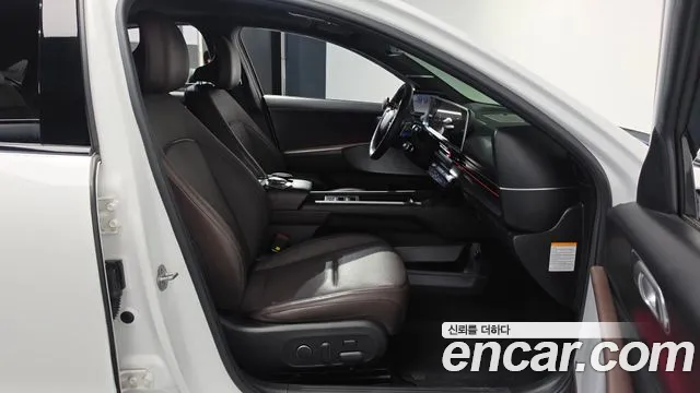 Hyundai Ioniq 6 — Фото автомобиля 16