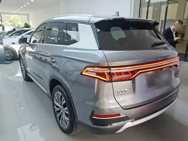 BYD Song Pro — Фото автомобиля 4