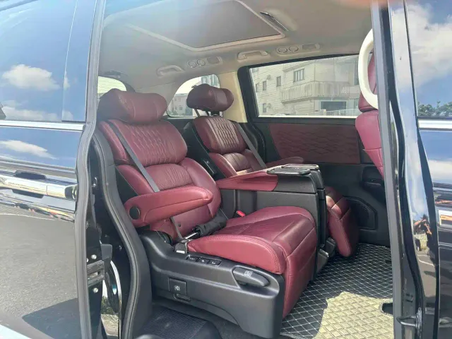 Honda Elysion — Фото автомобиля 11