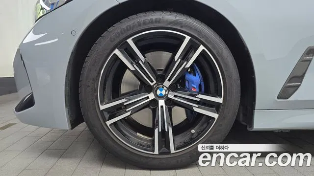 BMW 3-Series 3 серия (G20) 320i Touring M Sport — Фото автомобиля 4