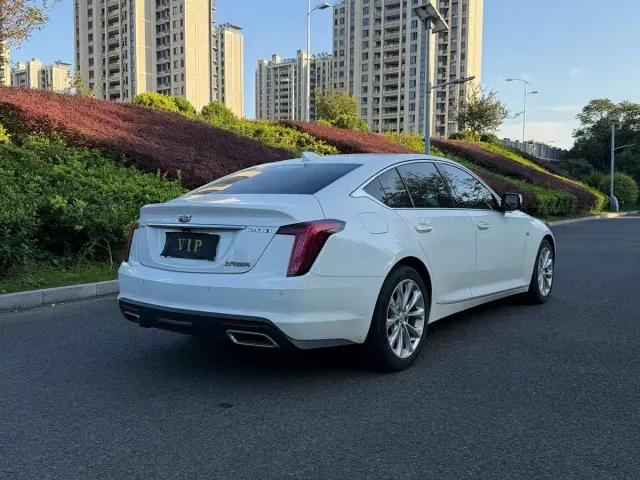 Cadillac CT5 — Фото автомобиля 7