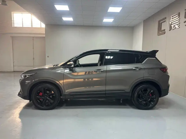 Geely Binyue — Фото автомобиля 7