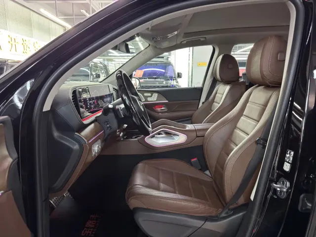 Mercedes-Benz GLS-Class — Фото автомобиля 13