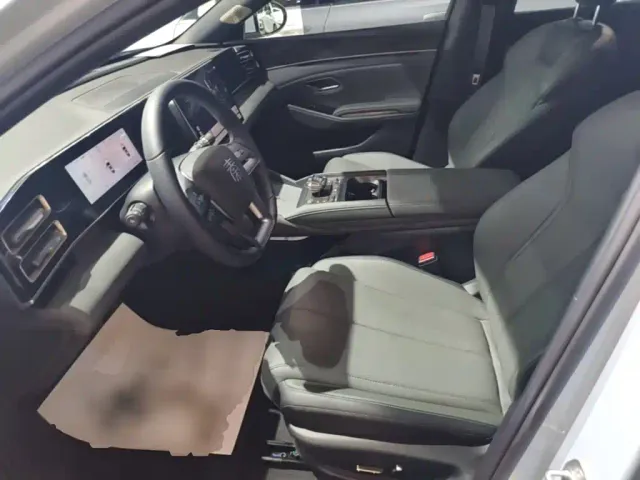 BYD Qin L — Фото автомобиля 14