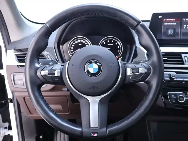 BMW X1 — Фото автомобиля 16