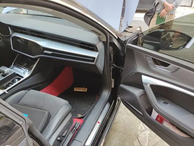 Audi A7L — Фото автомобиля 19