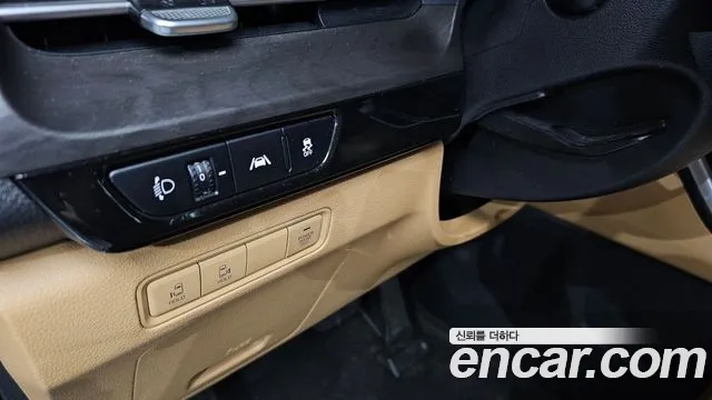 Kia Canival Carnival 4 поколение 9 мест Prestige — Фото автомобиля 19