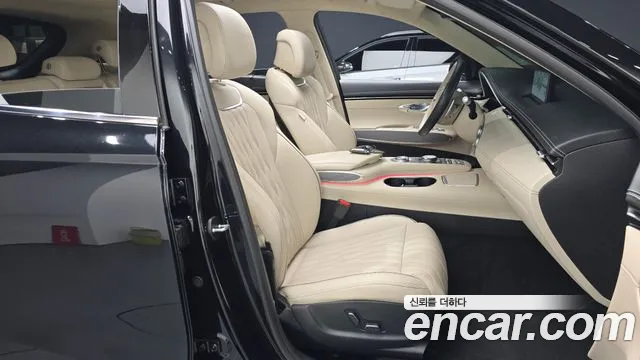 Genesis GV70 2.5T Бензин 2WD — Фото автомобиля 25