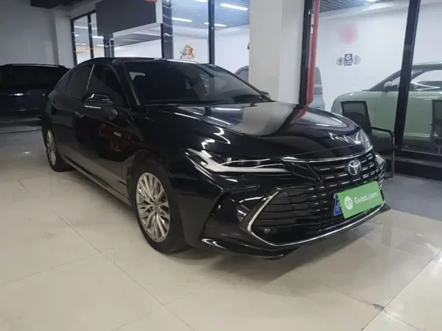 Toyota Avalon — Фото автомобиля 3
