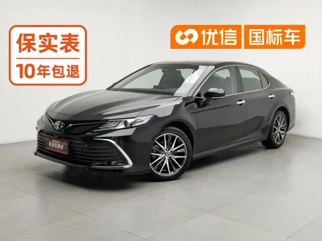 Фотография автомобиля — Toyota Camry