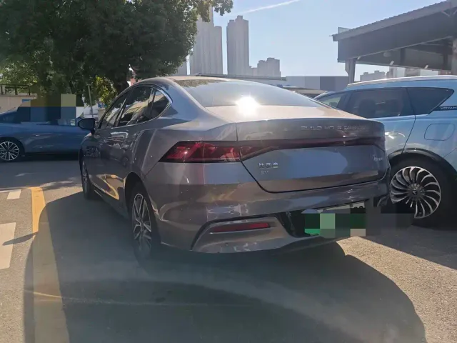 BYD Qin PLUS — Фото автомобиля 9