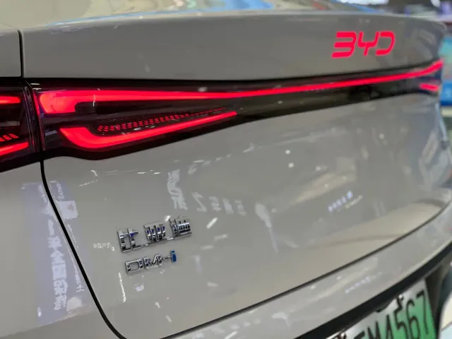 BYD Seal 06 — Фото автомобиля 18