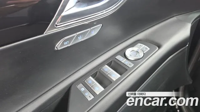 Genesis GV80 — Фото автомобиля 27