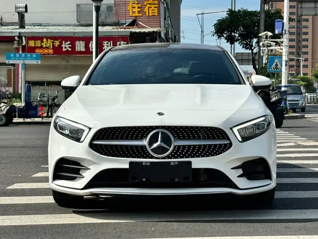 Mercedes-Benz A-Class — Фото автомобиля 2