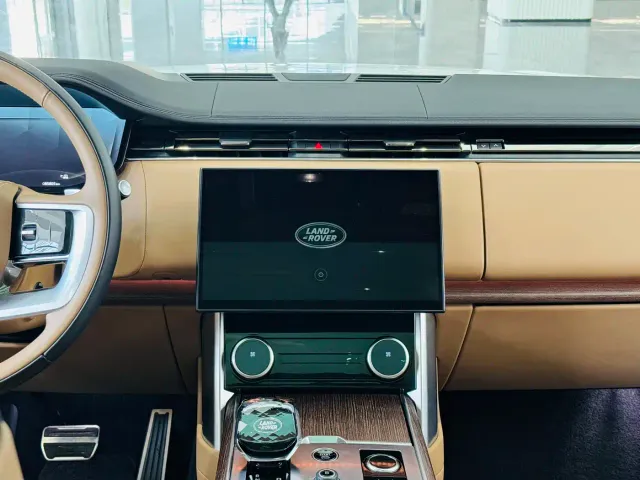 Land Rover Range Rover — Фото автомобиля 18