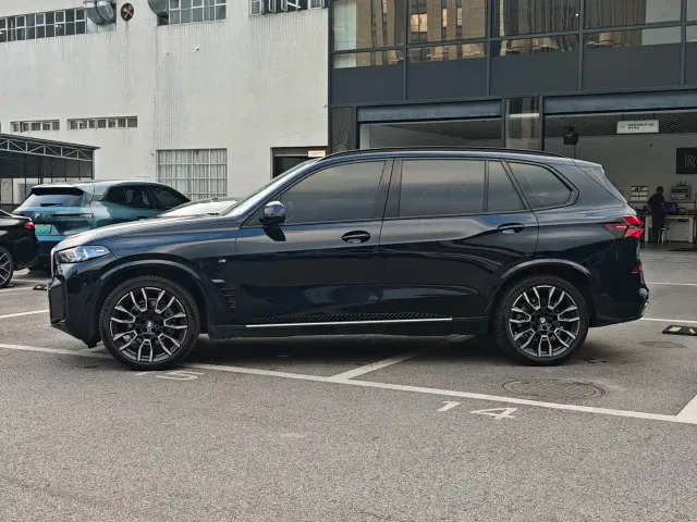 BMW X5 — Фото автомобиля 3