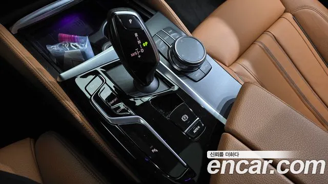 BMW 5 Series G30 — Фото автомобиля 12