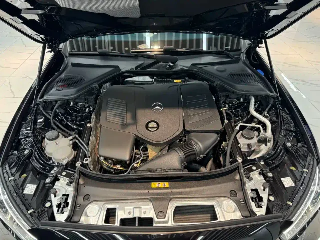 Mercedes-Benz E-Class — Фото автомобиля 16