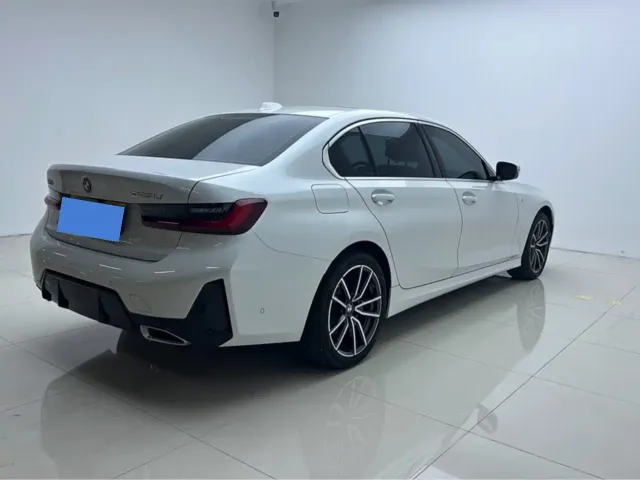 BMW 3 Series — Фото автомобиля 13