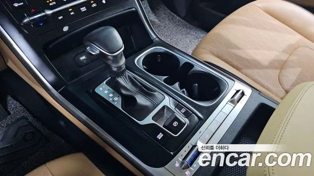 Kia Canival Carnival 4 поколение Бензин 9 мест Prestige — Фото автомобиля 9