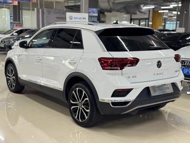 Volkswagen T-Roc — Фото автомобиля 8