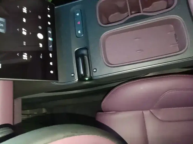 Nio ET5 Touring — Фото автомобиля 13